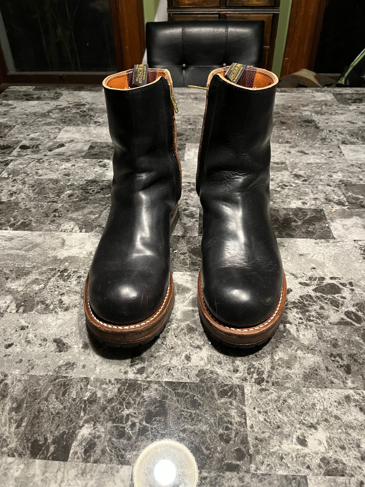 Photo by snipy on December 6, 2022 of the Rolling Dub Trio Casper Boot in Horween Black Teacore Chromexcel.