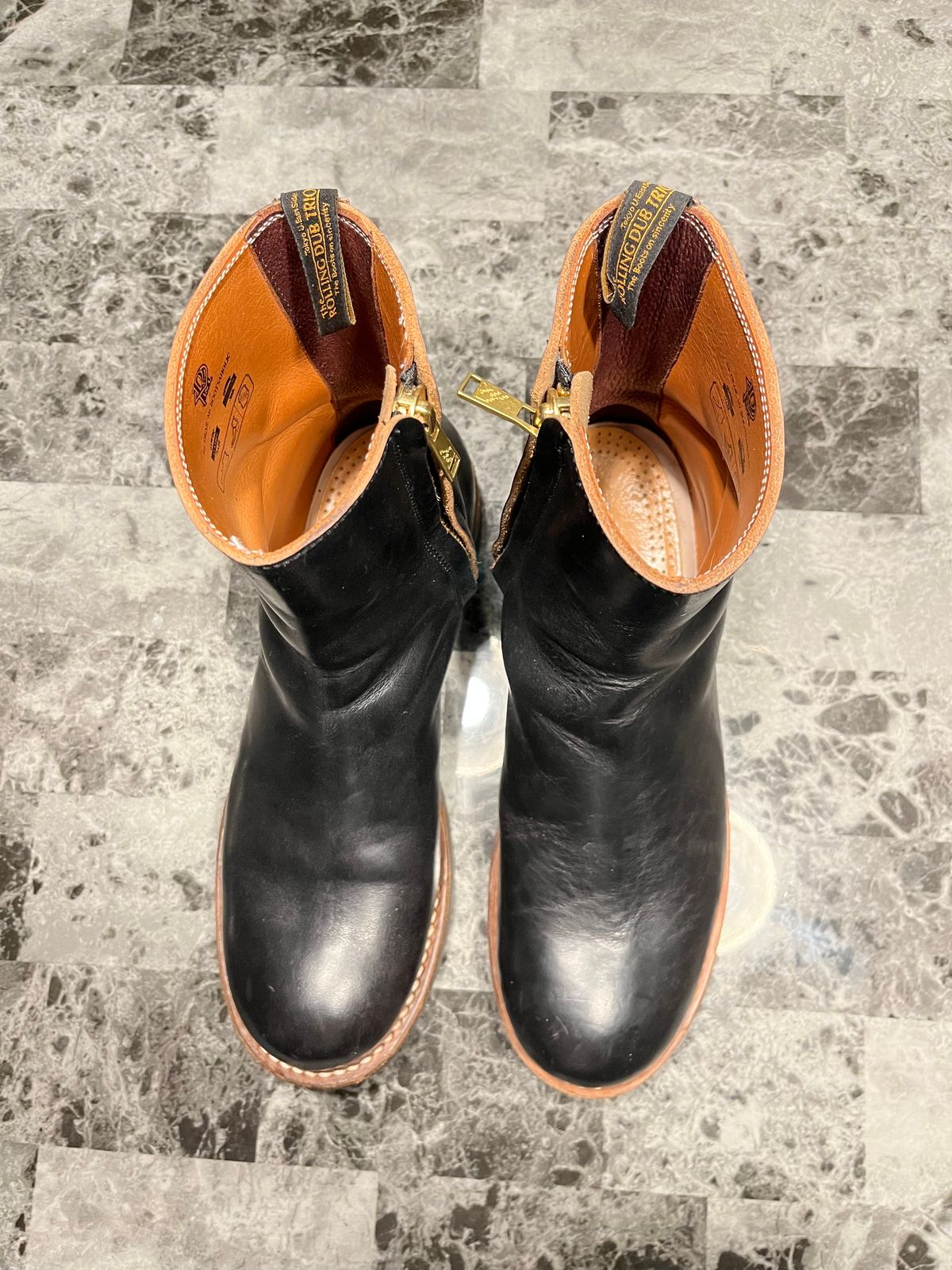 Photo by snipy on December 6, 2022 of the Rolling Dub Trio Casper Boot in Horween Black Teacore Chromexcel.
