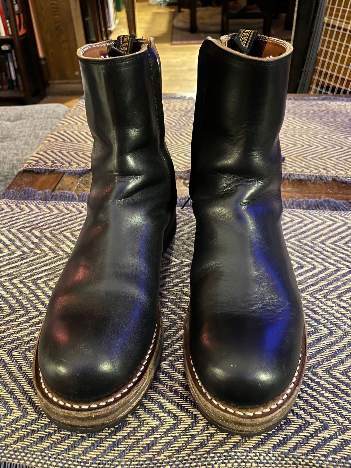 Photo by snipy on January 6, 2023 of the Rolling Dub Trio Casper Boot in Horween Black Teacore Chromexcel.