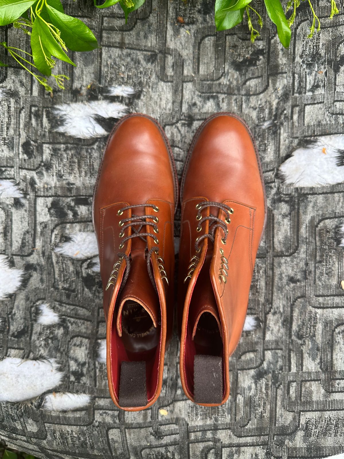 Photo by citylicker on May 5, 2023 of the Carmina Work Boots 80791 in Horween Amaretto Shell Cordovan.