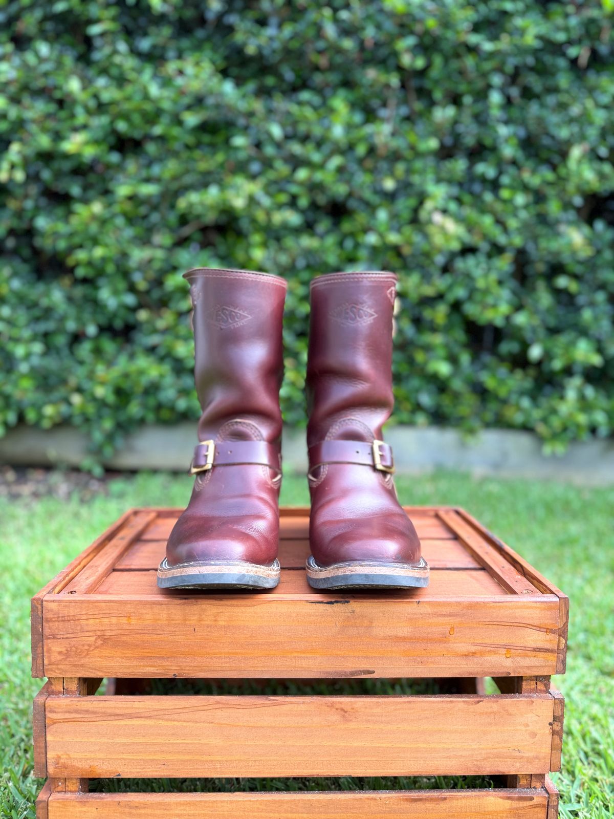 Photo by welts_and_wefts on December 1, 2024 of the Wesco Mister Lou in Horween Umber Chromexcel.