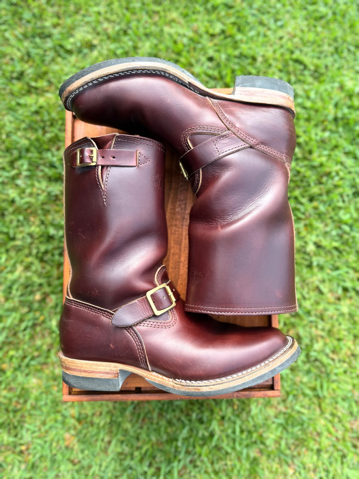 Photo by welts_and_wefts on December 1, 2024 of the Wesco Mister Lou in Horween Umber Chromexcel.