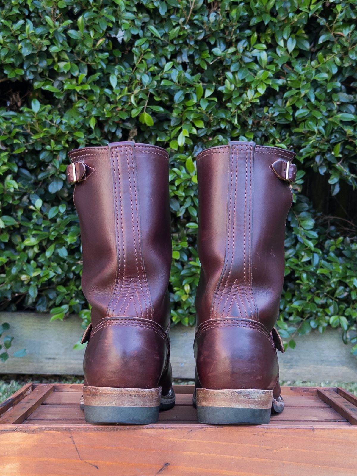 Photo by welts_and_wefts on April 5, 2025 of the Wesco Mister Lou in Horween Umber Chromexcel.
