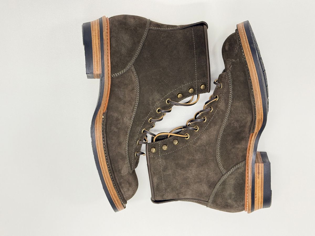 Photo by welts_and_wefts on October 1, 2025 of the Flame Panda Lace To Toe in Cf Stead Driftwood Suede.