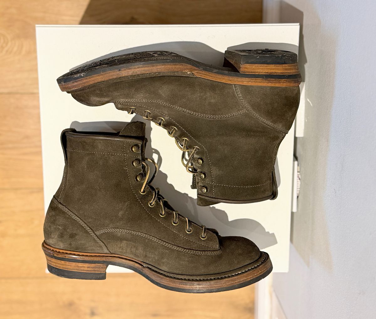 Photo by welts_and_wefts on January 1, 2026 of the Flame Panda Lace To Toe in Cf Stead Driftwood Suede.