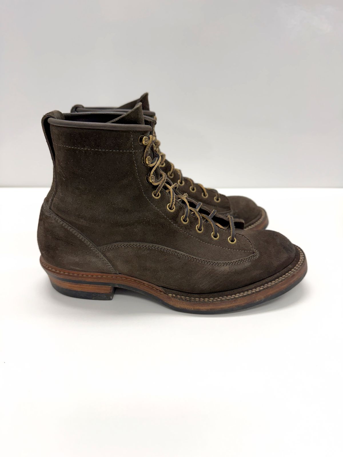 Photo by welts_and_wefts on February 3, 2026 of the Flame Panda Lace To Toe in Cf Stead Driftwood Suede.