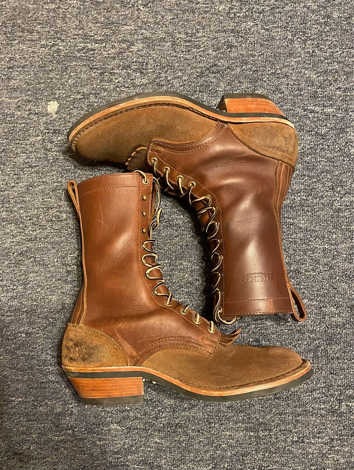 Photo by Isaac on November 6, 2023 of the Nicks Packer in Seidel 1964 Brown.