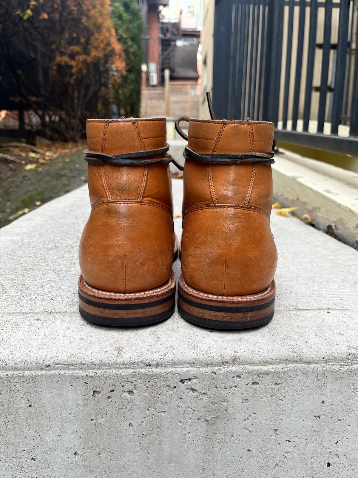 Photo by pasghetti_western on November 5, 2022 of the Grant Stone Diesel Boot in Horween English Tan Essex.