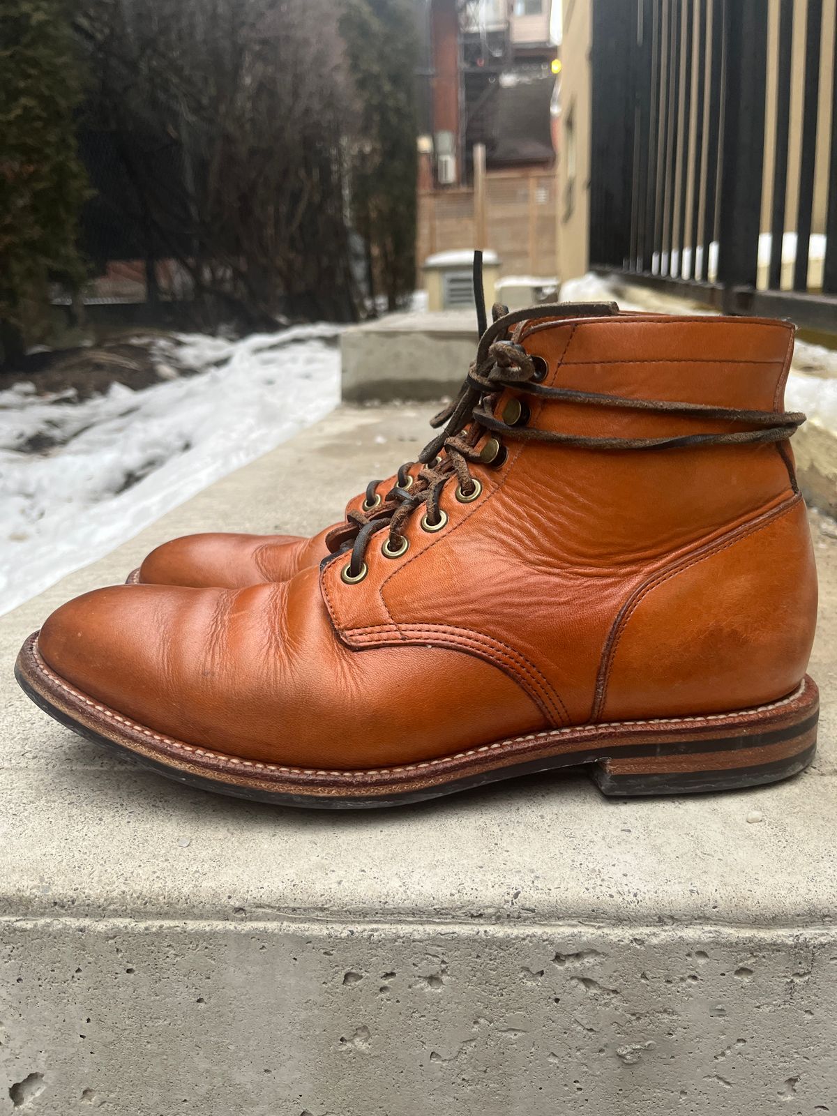 Photo by pasghetti_western on February 5, 2023 of the Grant Stone Diesel Boot in Horween English Tan Essex.