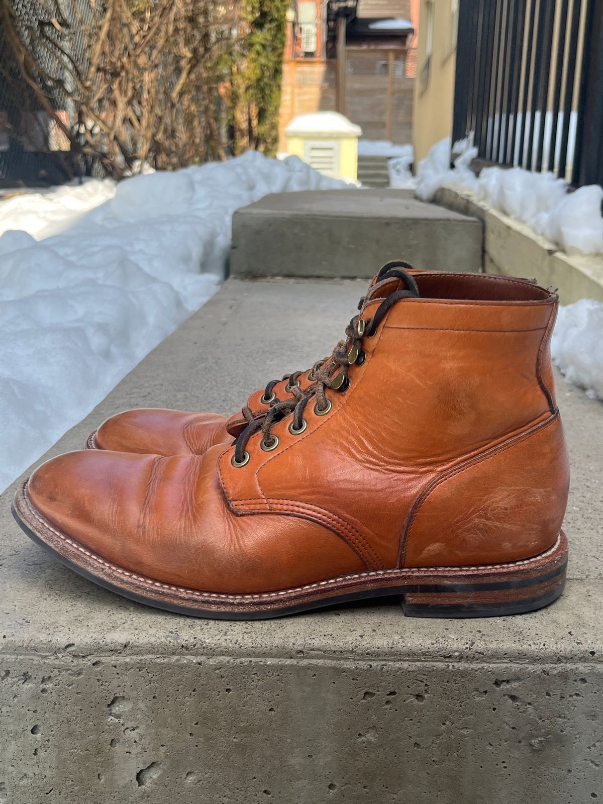 Photo by pasghetti_western on March 5, 2023 of the Grant Stone Diesel Boot in Horween English Tan Essex.