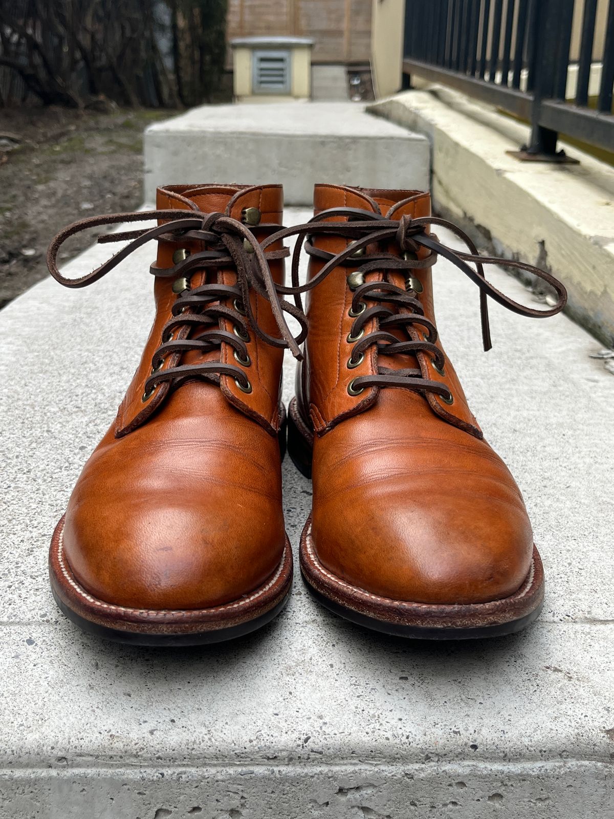 Photo by pasghetti_western on April 4, 2023 of the Grant Stone Diesel Boot in Horween English Tan Essex.