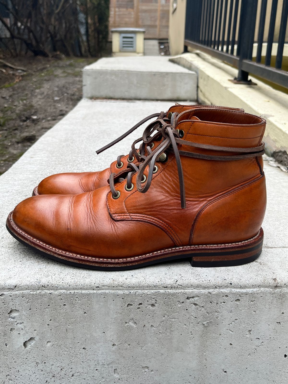 Photo by pasghetti_western on April 4, 2023 of the Grant Stone Diesel Boot in Horween English Tan Essex.