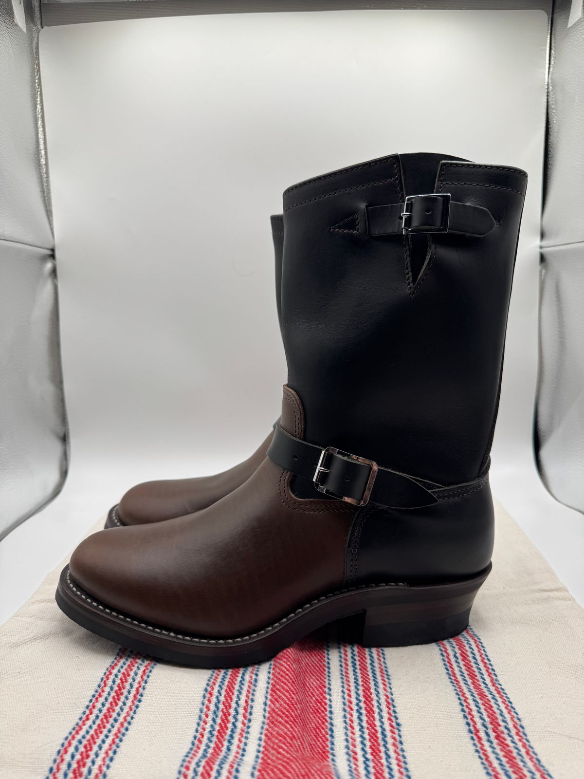 Photo by pasghetti_western on October 3, 2025 of the Keystone Shoe Co. Biker Boot in Unknown Horween Black x Unknown Horween Brown.