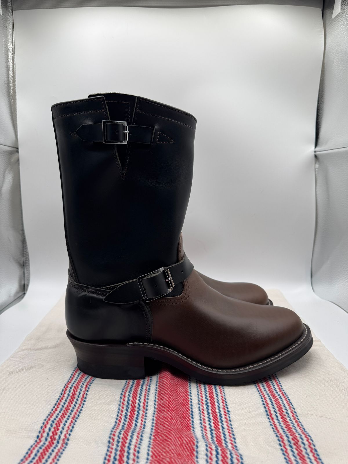 Photo by pasghetti_western on October 3, 2025 of the Keystone Shoe Co. Biker Boot in Unknown Horween Black x Unknown Horween Brown.