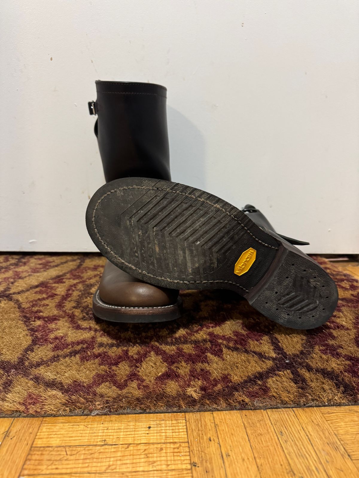 Photo by pasghetti_western on November 5, 2025 of the Keystone Shoe Co. Biker Boot in Unknown Horween Black x Unknown Horween Brown.