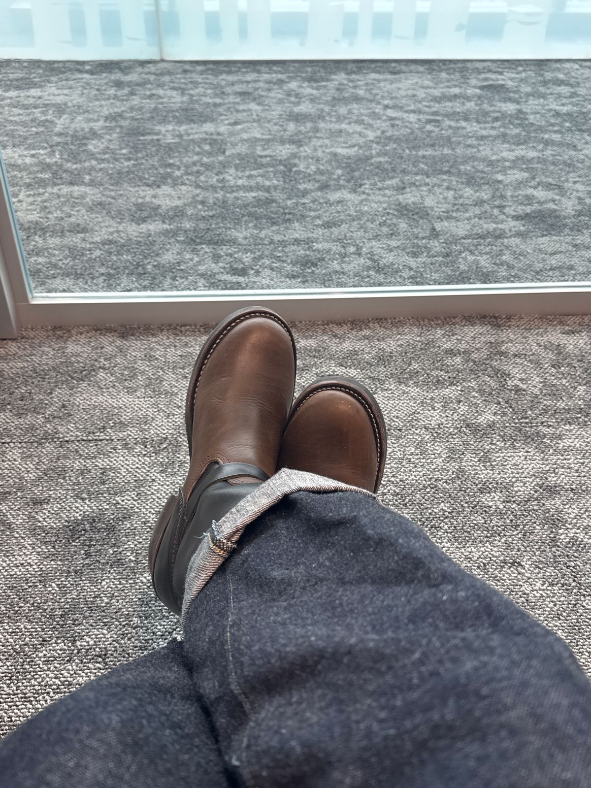 Photo by pasghetti_western on December 5, 2025 of the Keystone Shoe Co. Biker Boot in Unknown Horween Black x Unknown Horween Brown.