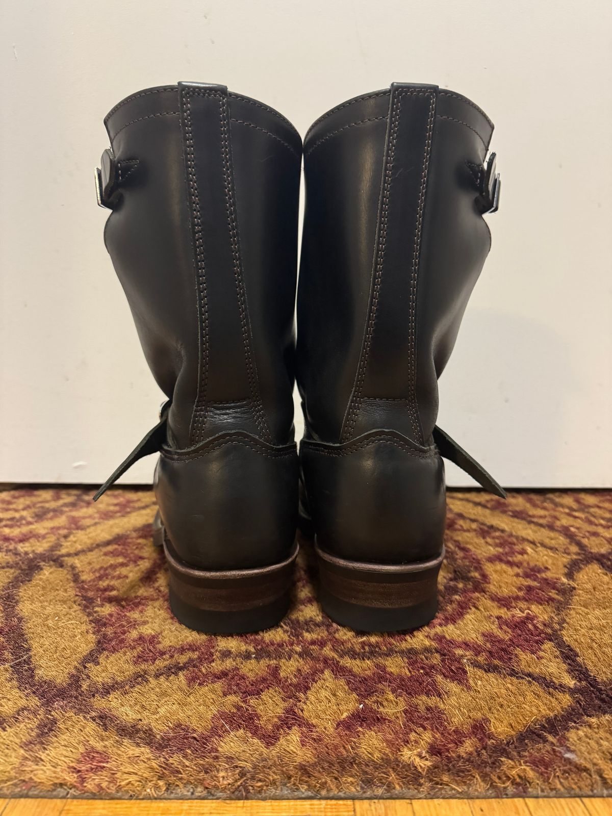 Photo by pasghetti_western on December 5, 2025 of the Keystone Shoe Co. Biker Boot in Unknown Horween Black x Unknown Horween Brown.