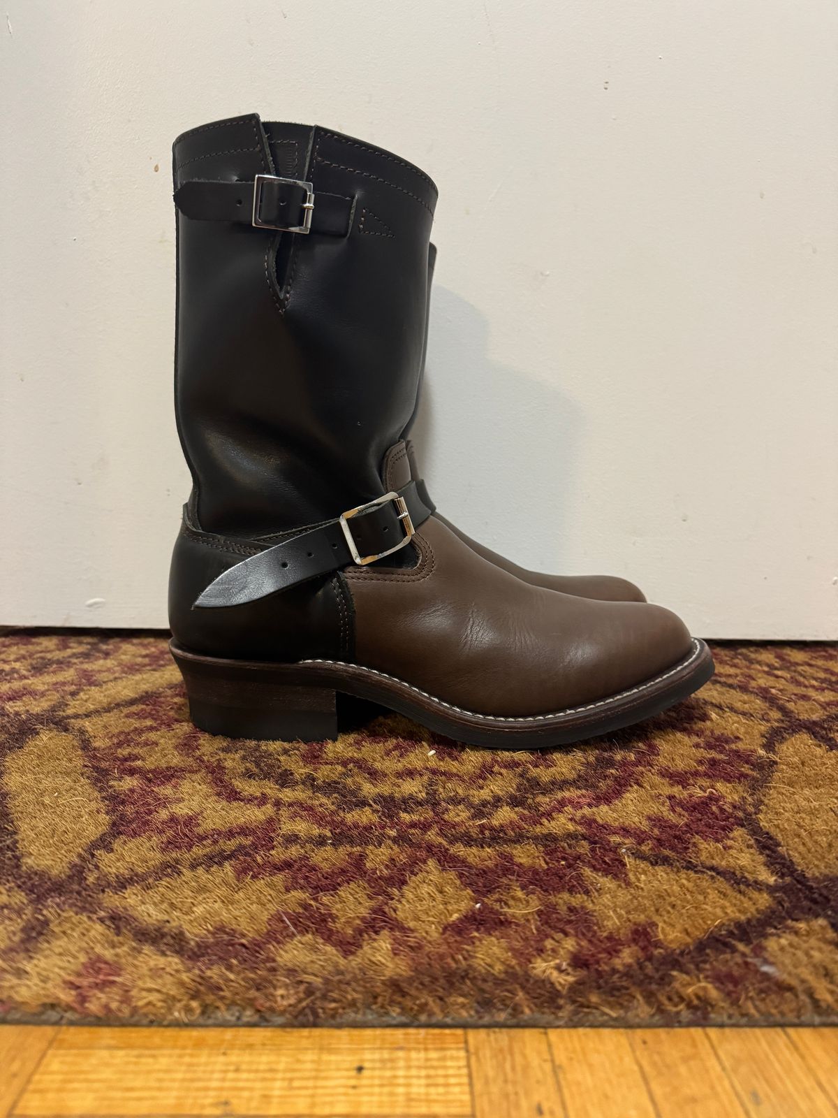 Photo by pasghetti_western on December 5, 2025 of the Keystone Shoe Co. Biker Boot in Unknown Horween Black x Unknown Horween Brown.