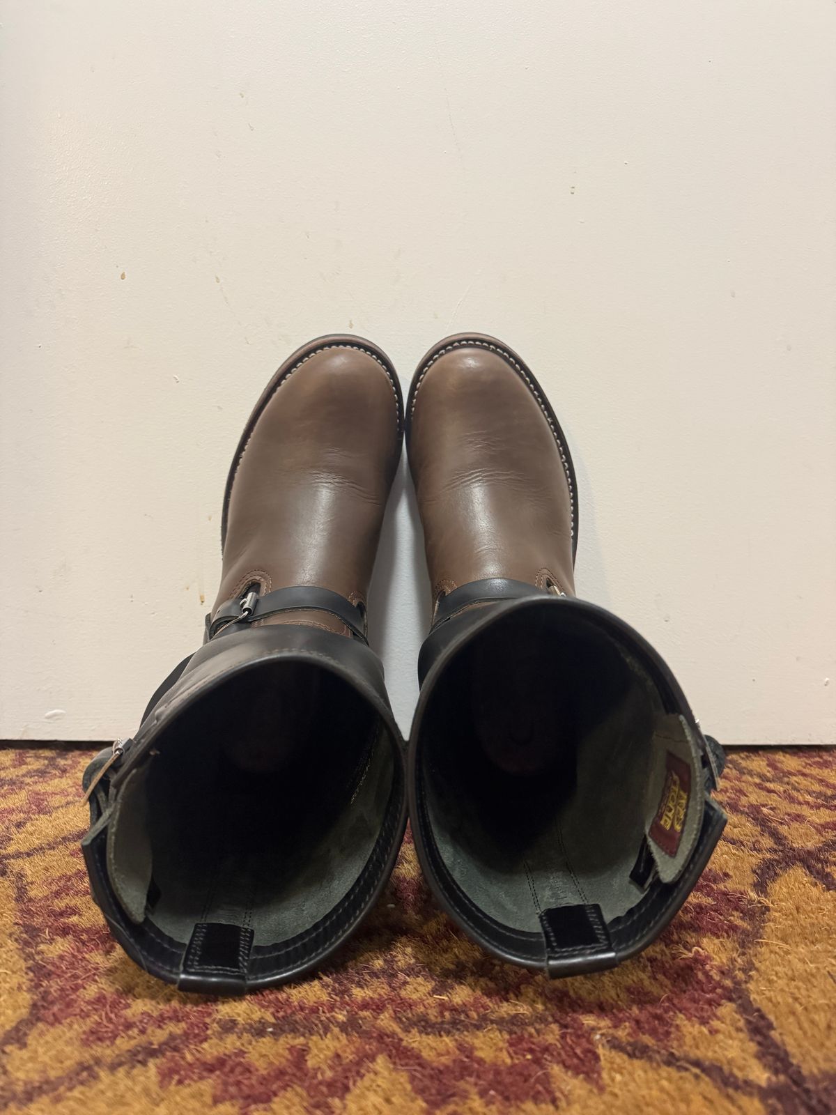 Photo by pasghetti_western on December 5, 2025 of the Keystone Shoe Co. Biker Boot in Unknown Horween Black x Unknown Horween Brown.