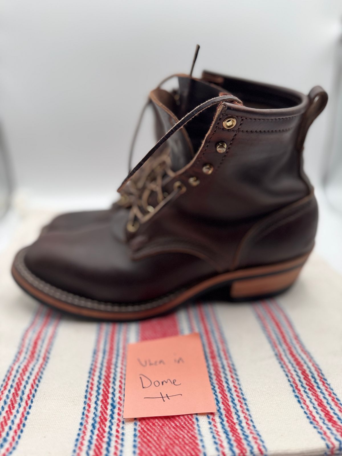 Photo by pasghetti_western on November 3, 2024 of the Nicks Robert in Horween Brown Chromexcel.
