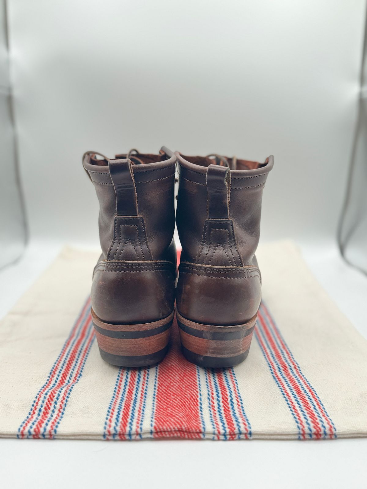 Photo by pasghetti_western on January 6, 2025 of the Nicks Robert in Horween Brown Chromexcel.