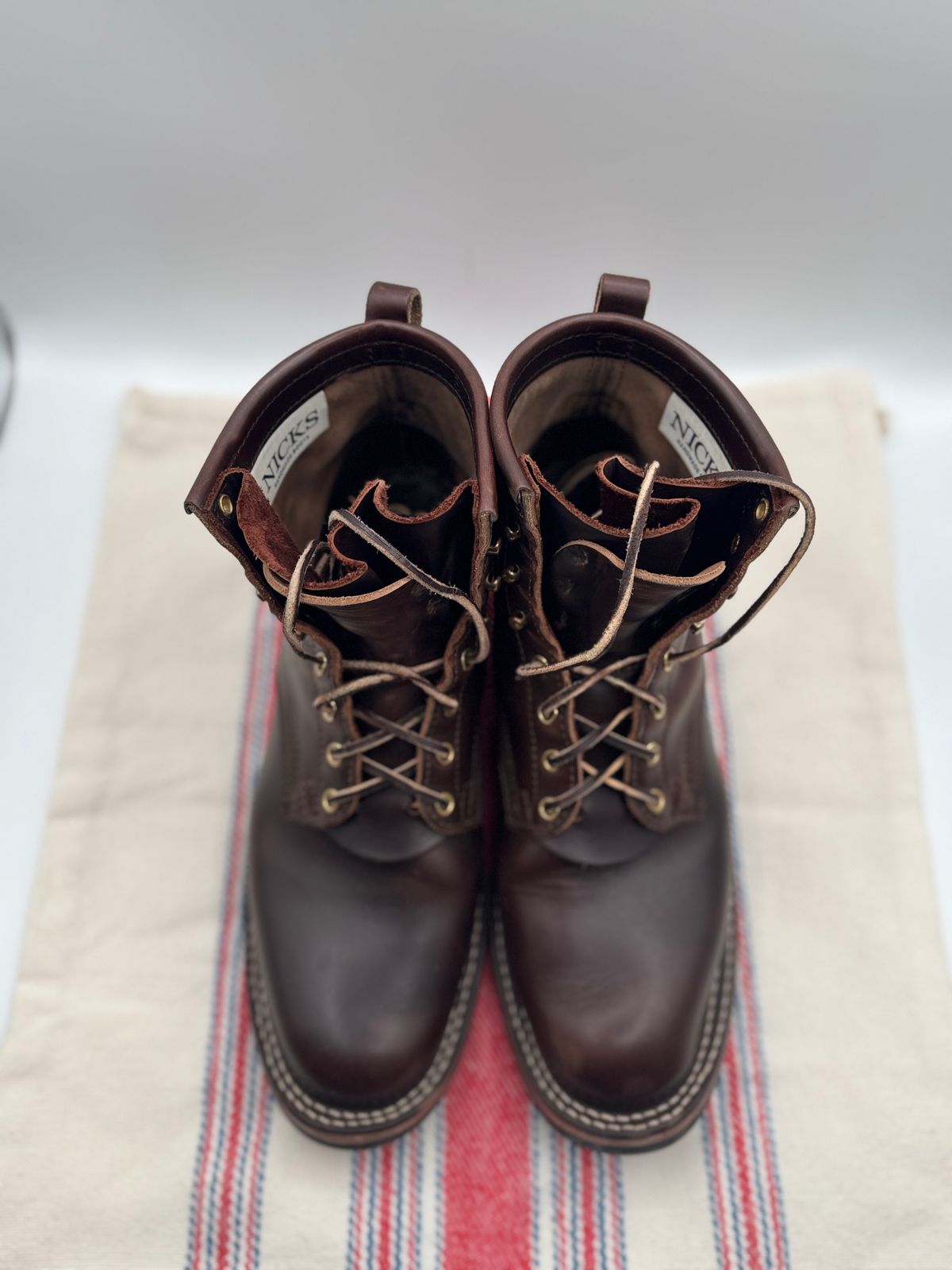 Photo by pasghetti_western on January 6, 2025 of the Nicks Robert in Horween Brown Chromexcel.