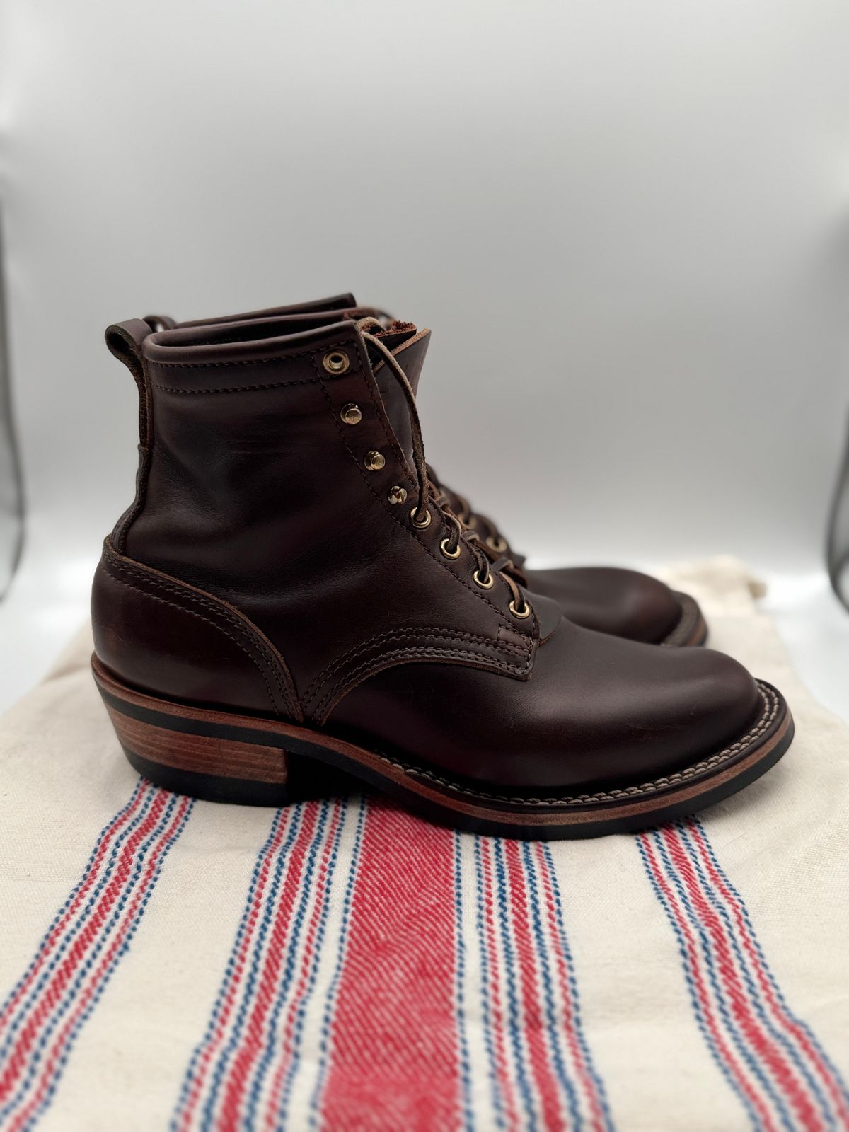 Photo by pasghetti_western on February 2, 2025 of the Nicks Robert in Horween Brown Chromexcel.