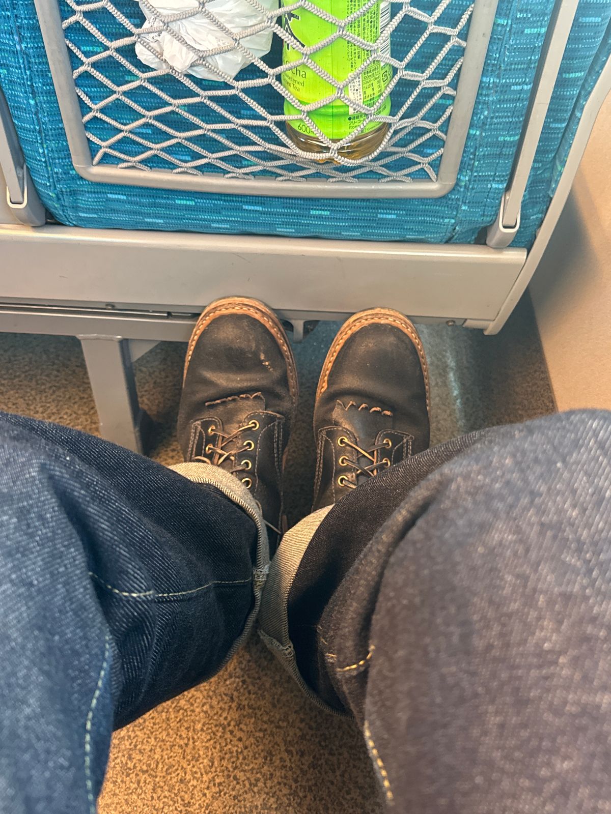 Photo by pasghetti_western on January 5, 2026 of the White's x Division Road 7” Semi-Dress in Horween Black Waxed Flesh.