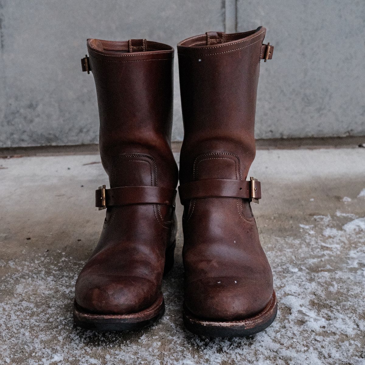 Photo by yokohama_menswear on December 2, 2023 of the Motor Engineer Boots in Antique Brown Italian Horsebutt.