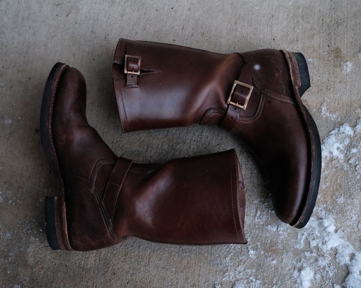 Photo by yokohama_menswear on December 2, 2023 of the Motor Engineer Boots in Antique Brown Italian Horsebutt.