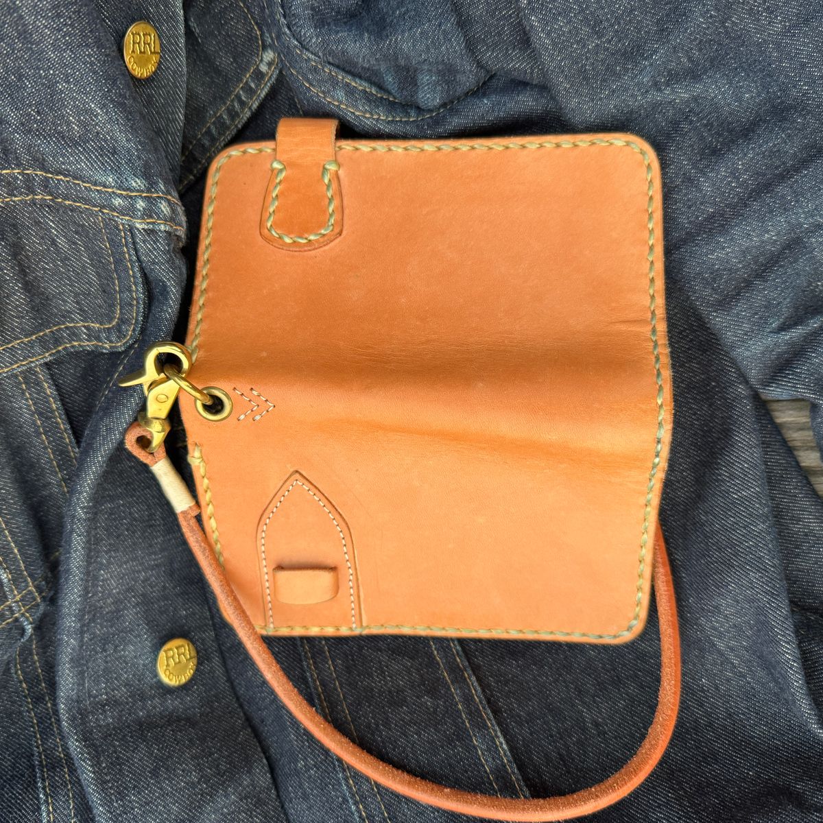 Photo by HLDM on November 5, 2025 of the Voyej Wallet in Unknown Natural Veg Tan.