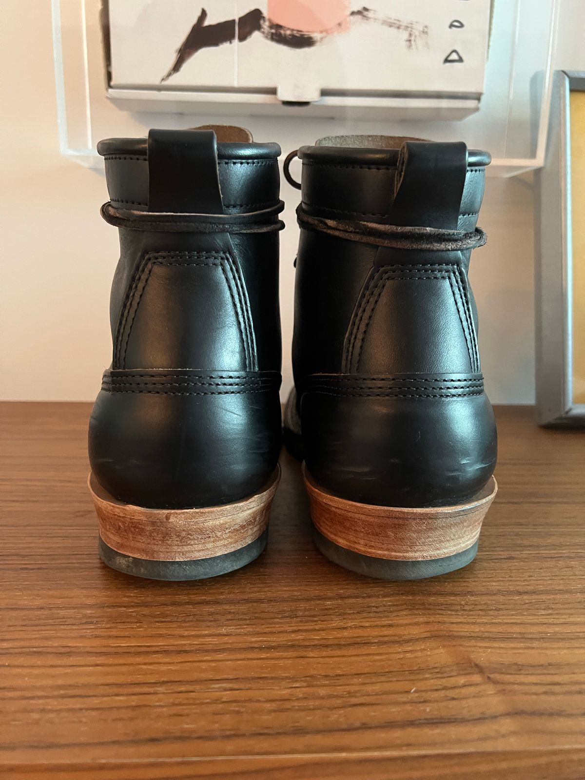 Photo by HLDM on November 5, 2022 of the White's Bounty Hunter in Horween Black Chromexcel Horsehide.