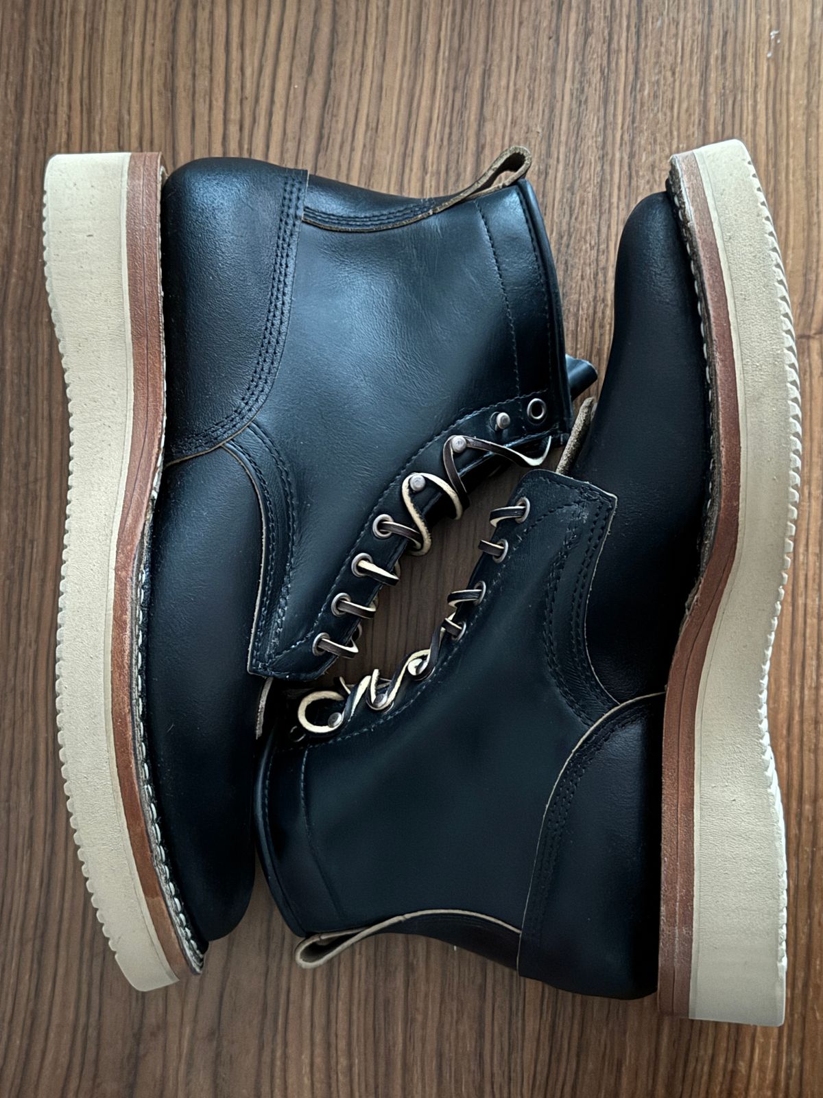 Photo by HLDM on October 1, 2024 of the White's C350-CS in Horween Black Waxed Flesh & Horween Black Chromexcel.