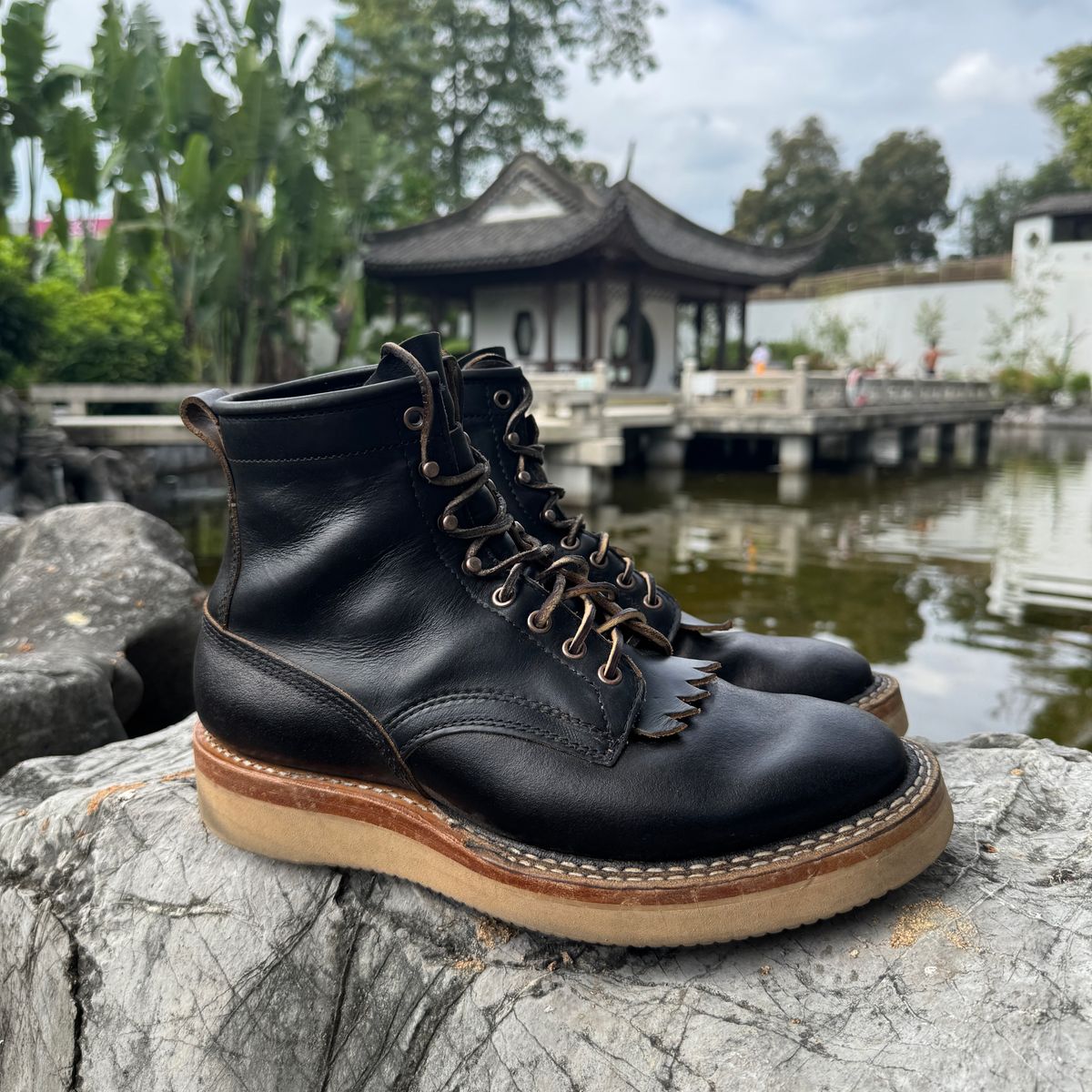 Photo by HLDM on November 3, 2024 of the White's C350-CS in Horween Black Waxed Flesh & Horween Black Chromexcel.