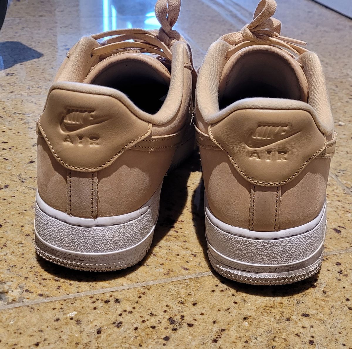 Photo by katiet on November 3, 2023 of the Nike AIR FORCE 1 '07 PRM VACHETTA TAN / WHITE in Unknown Leather.