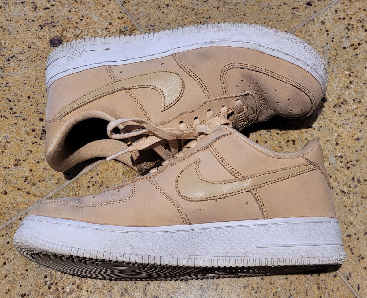 Photo by katiet on November 3, 2023 of the Nike AIR FORCE 1 '07 PRM VACHETTA TAN / WHITE in Unknown Leather.