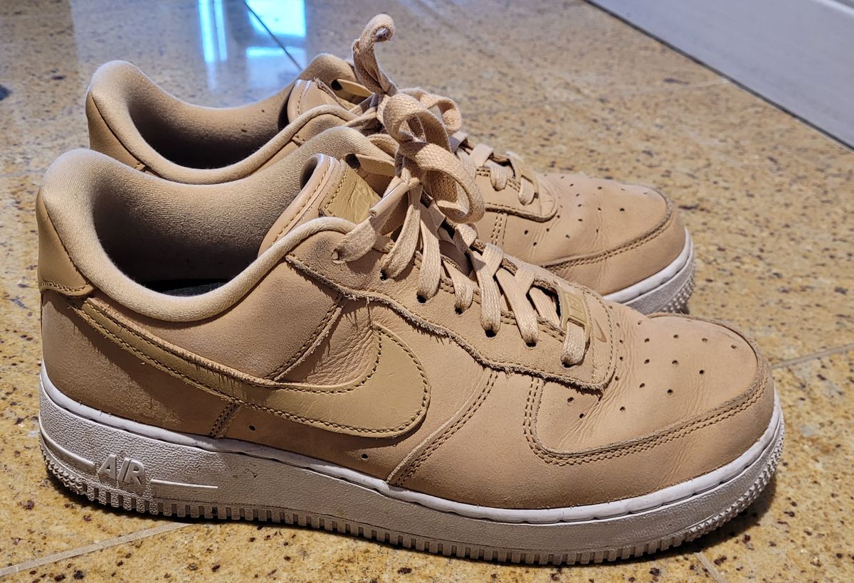 Photo by katiet on November 3, 2023 of the Nike AIR FORCE 1 '07 PRM VACHETTA TAN / WHITE in Unknown Leather.