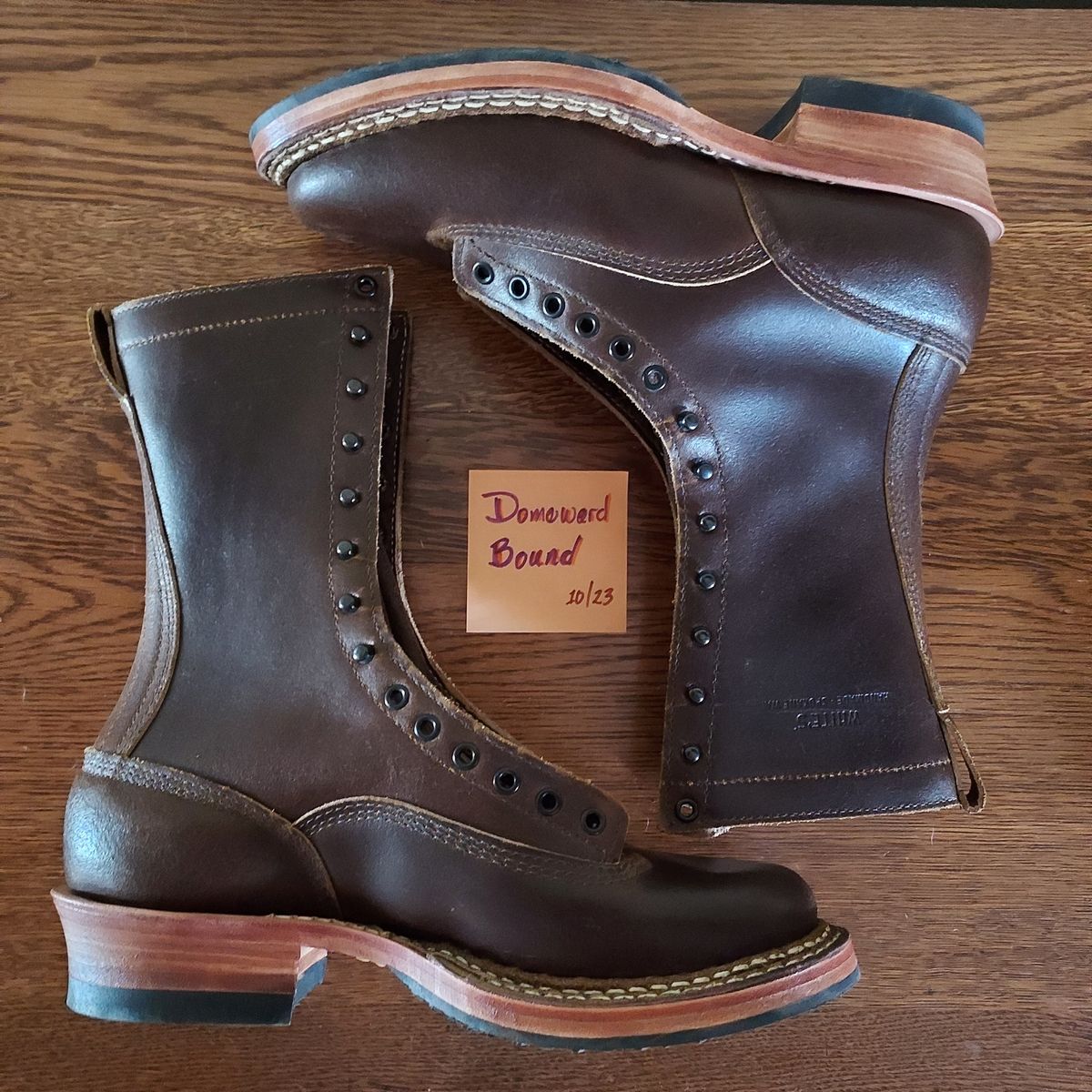 Photo by River on October 1, 2023 of the White's Bounty Hunter in Horween Cinnamon Waxed Flesh.