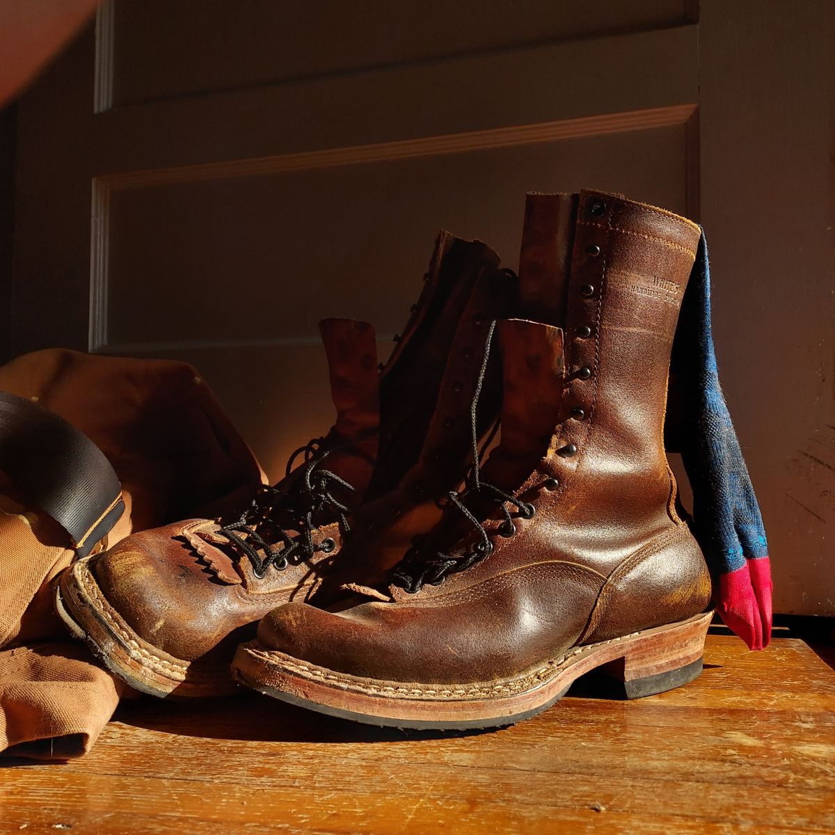 Photo by River on October 11, 2023 of the White's Bounty Hunter in Horween Cinnamon Waxed Flesh.