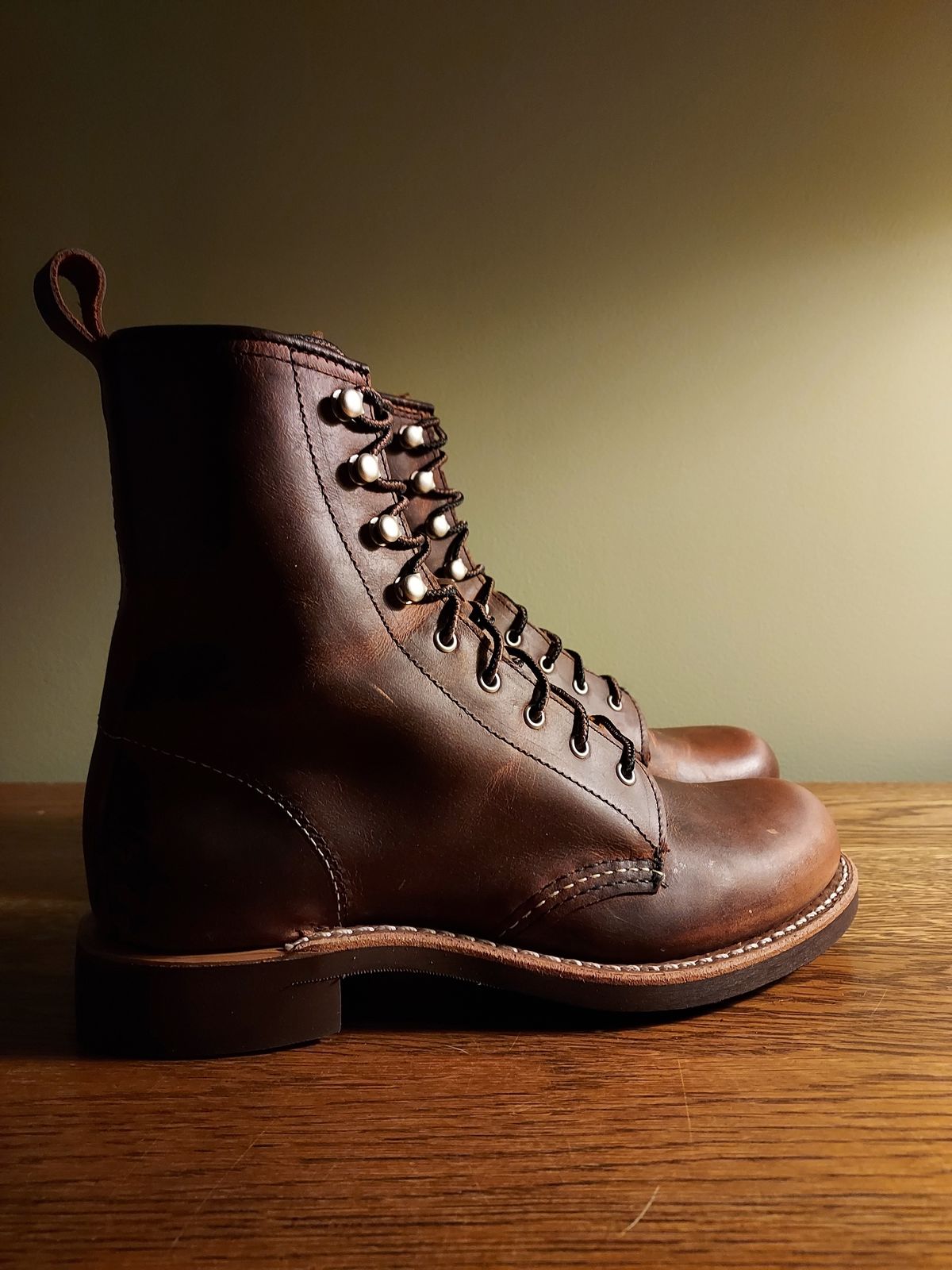 Photo by River on November 2, 2023 of the Red Wing Silversmith in S.B. Foot Copper Rough and Tough.