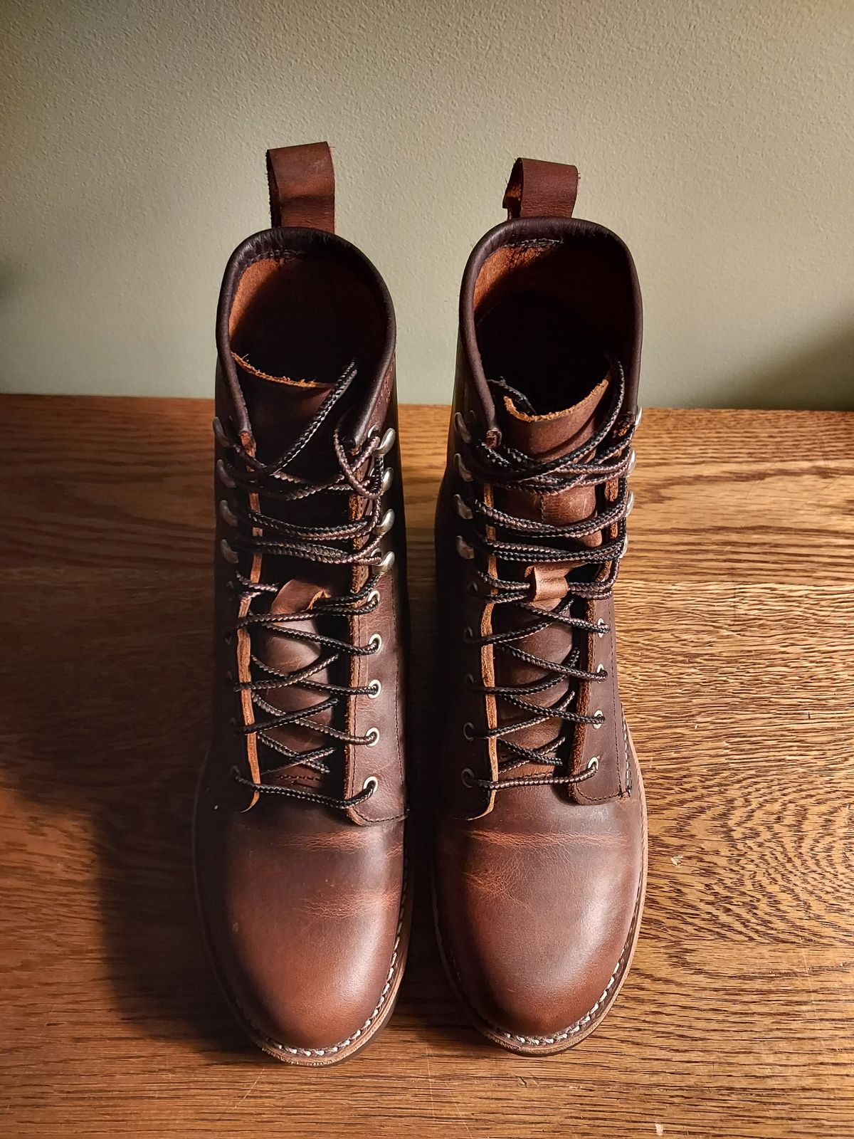 Photo by River on November 2, 2023 of the Red Wing Silversmith in S.B. Foot Copper Rough and Tough.