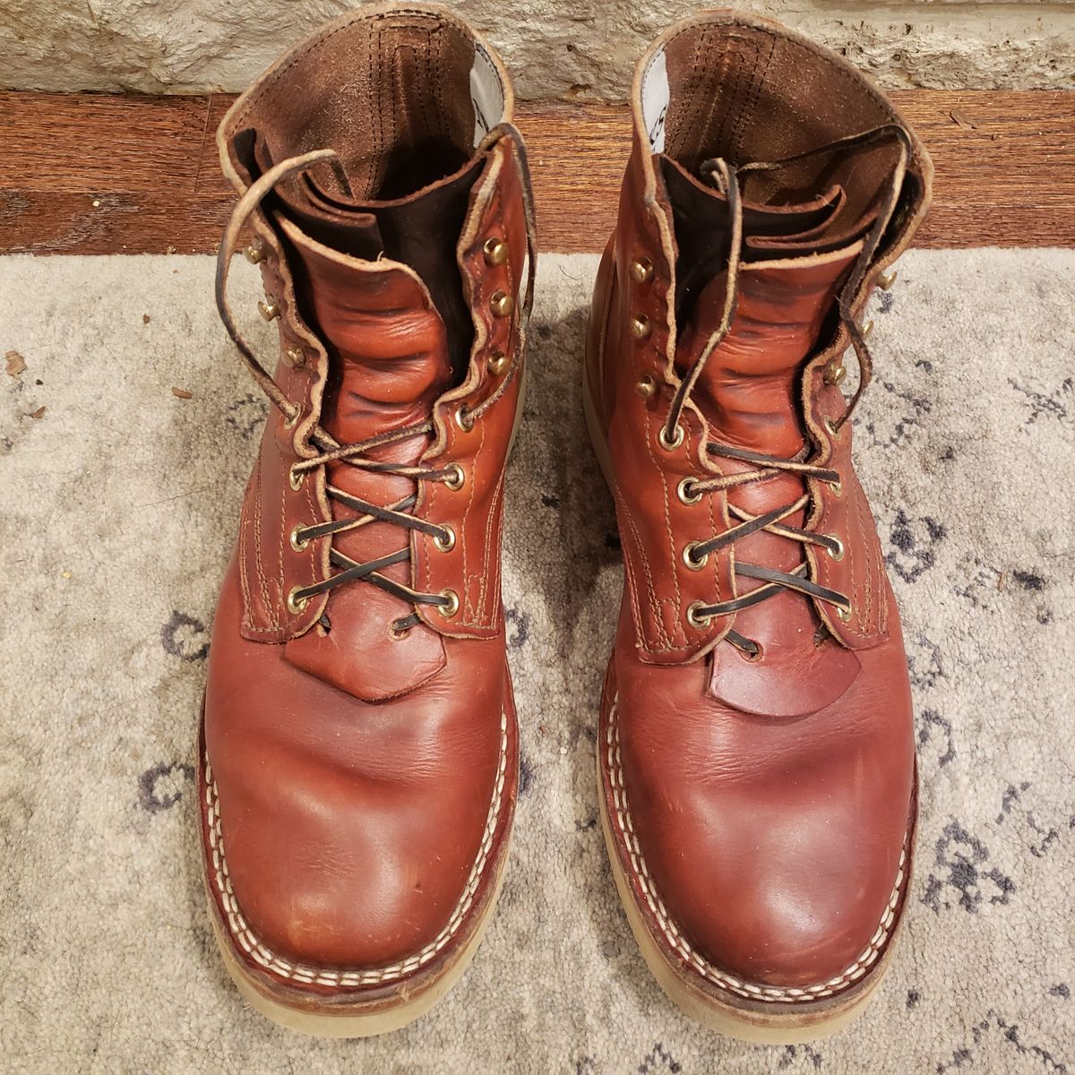 Photo by woutvafan on December 4, 2024 of the Nicks Free Range in Wickett & Craig Tan Oiled Latigo.