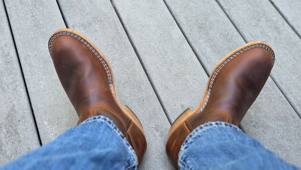Photo by woutvafan on September 12, 2025 of the Nicks Palouse in Horween Predator Orange.