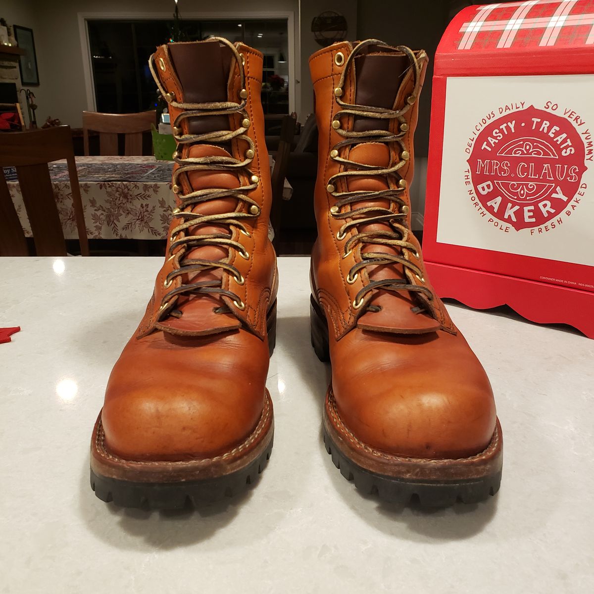 Photo by woutvafan on December 2, 2023 of the Nicks DomePro in Wickett & Craig Tan English Bridle.