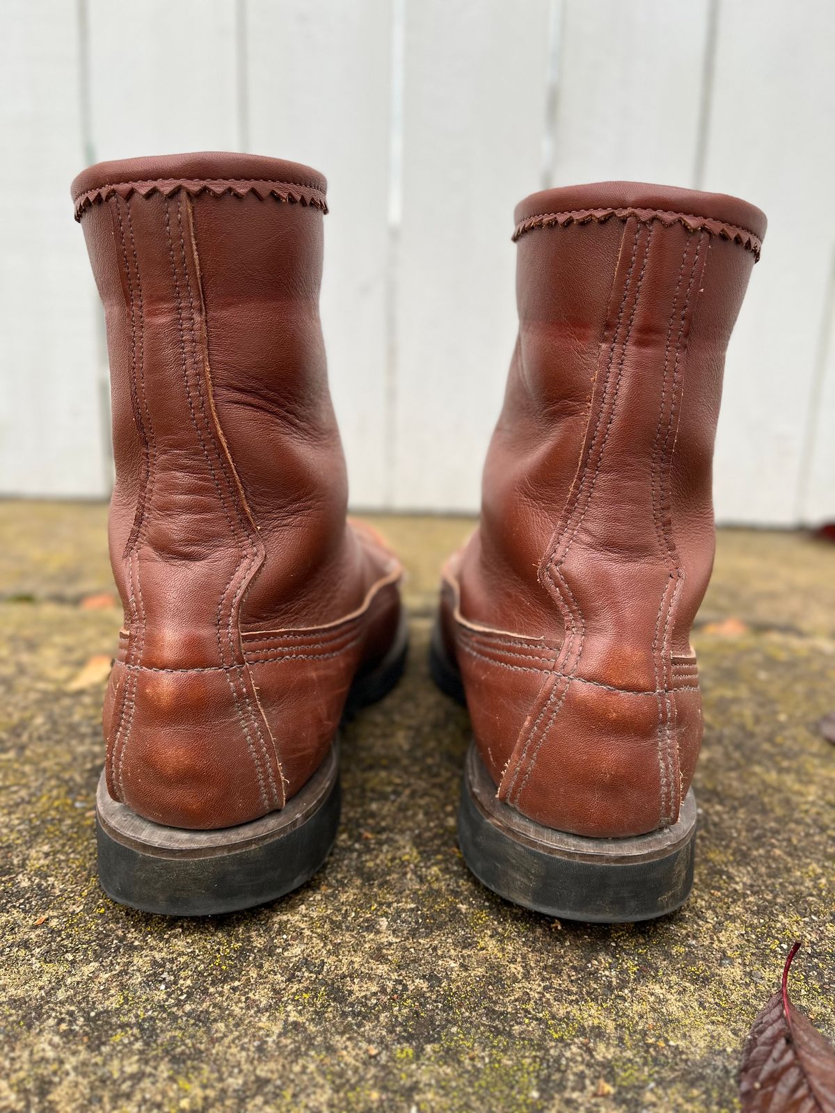 Photo by philbert on December 4, 2022 of the Russell Moccasin Co. Woodcock TLC in Richard Hoffmans Tan German Elk.