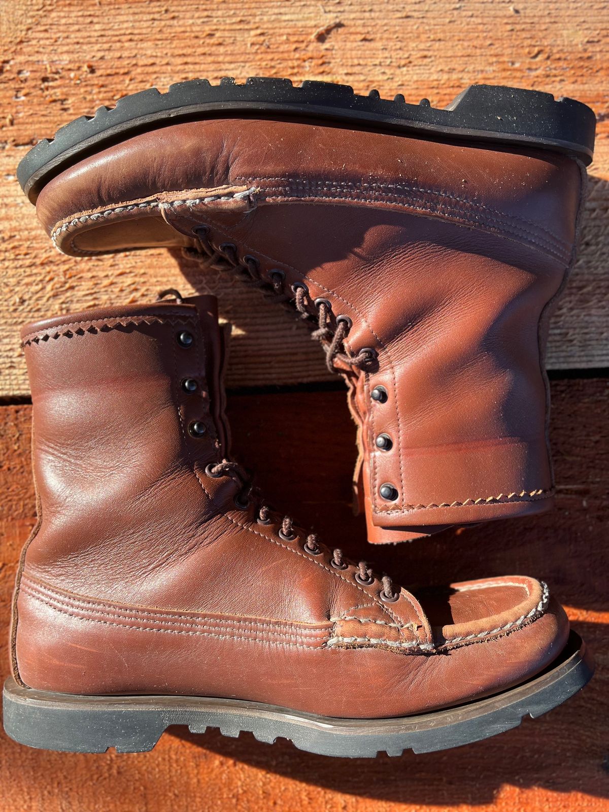 Photo by philbert on January 1, 2023 of the Russell Moccasin Co. Woodcock TLC in Richard Hoffmans Tan German Elk.