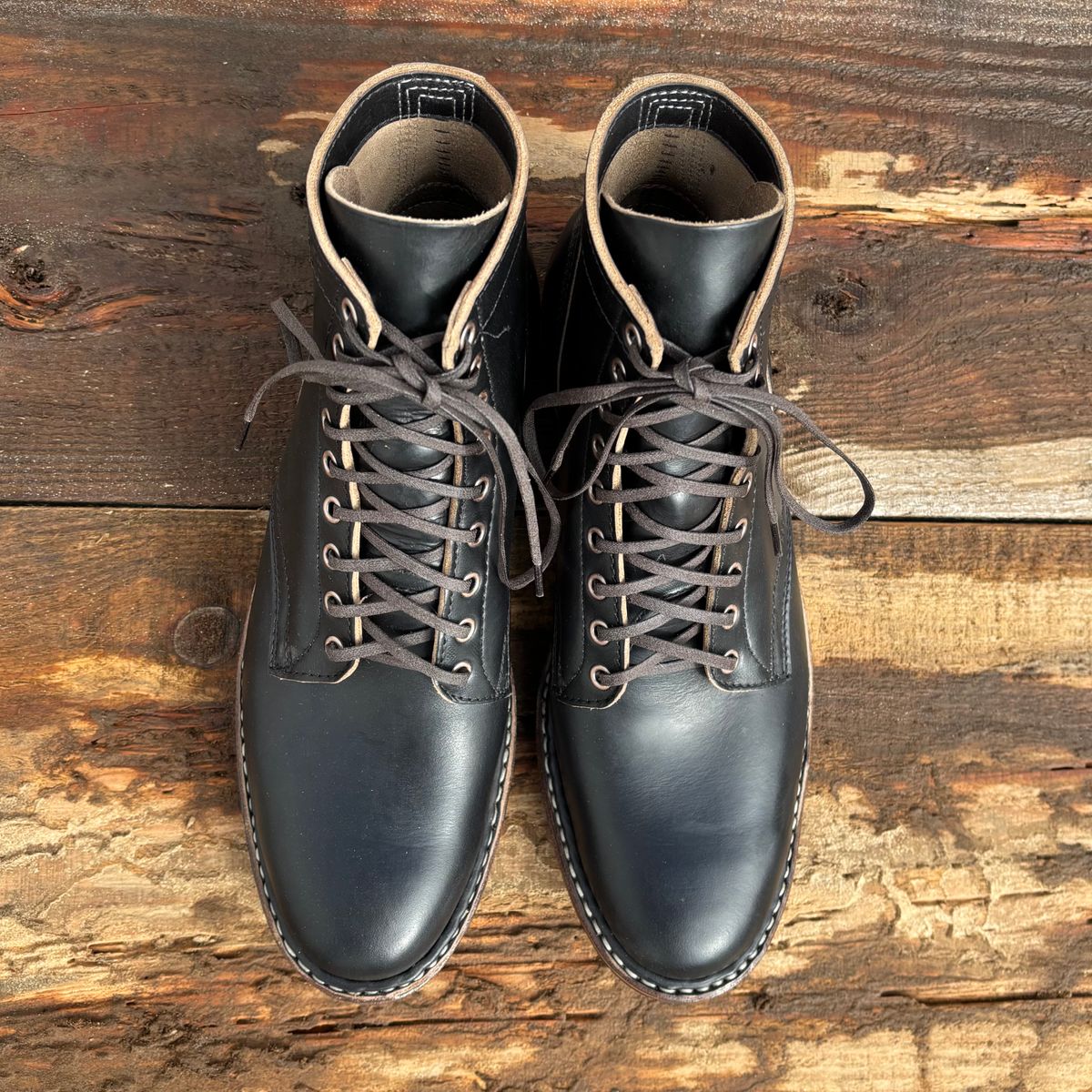 Photo by philbert on October 1, 2025 of the White's MP-Sherman Plain Toe in Horween Black Chromexcel.