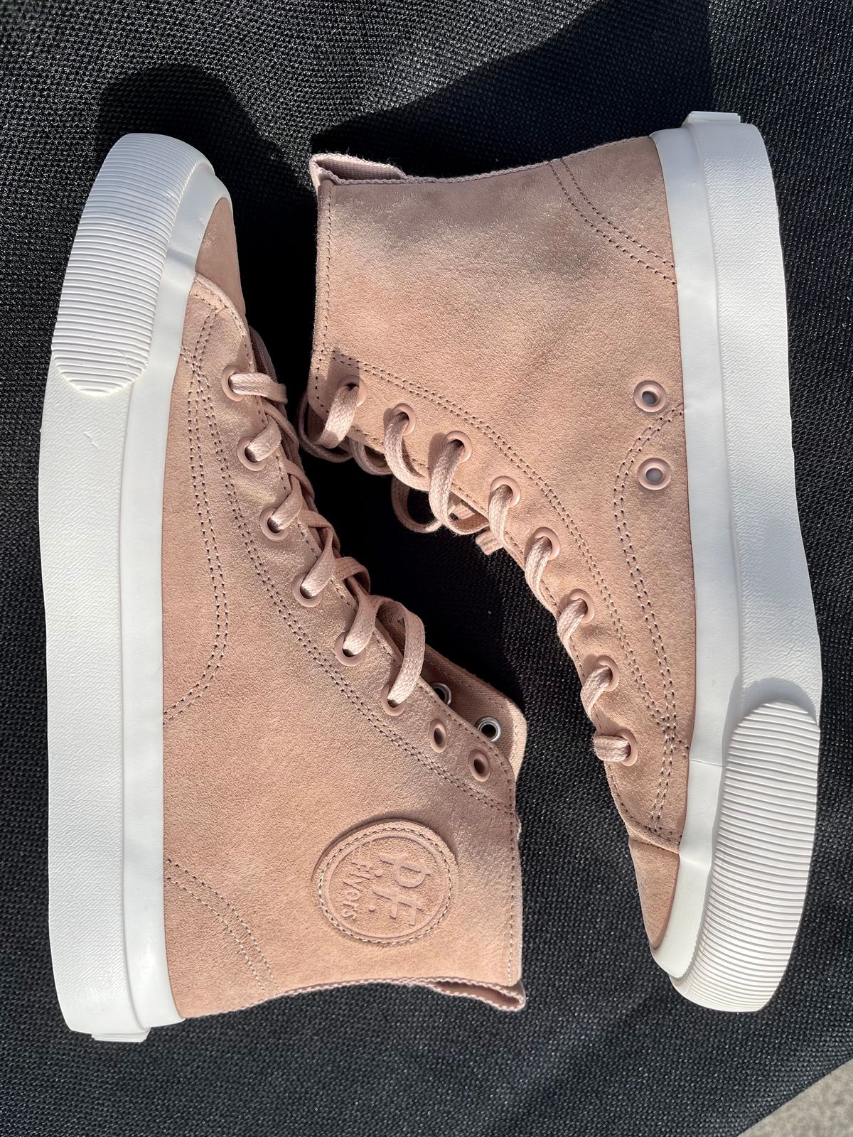 Photo by philbert on November 2, 2023 of the PF Flyers All American Hi Top in Blush Suede.