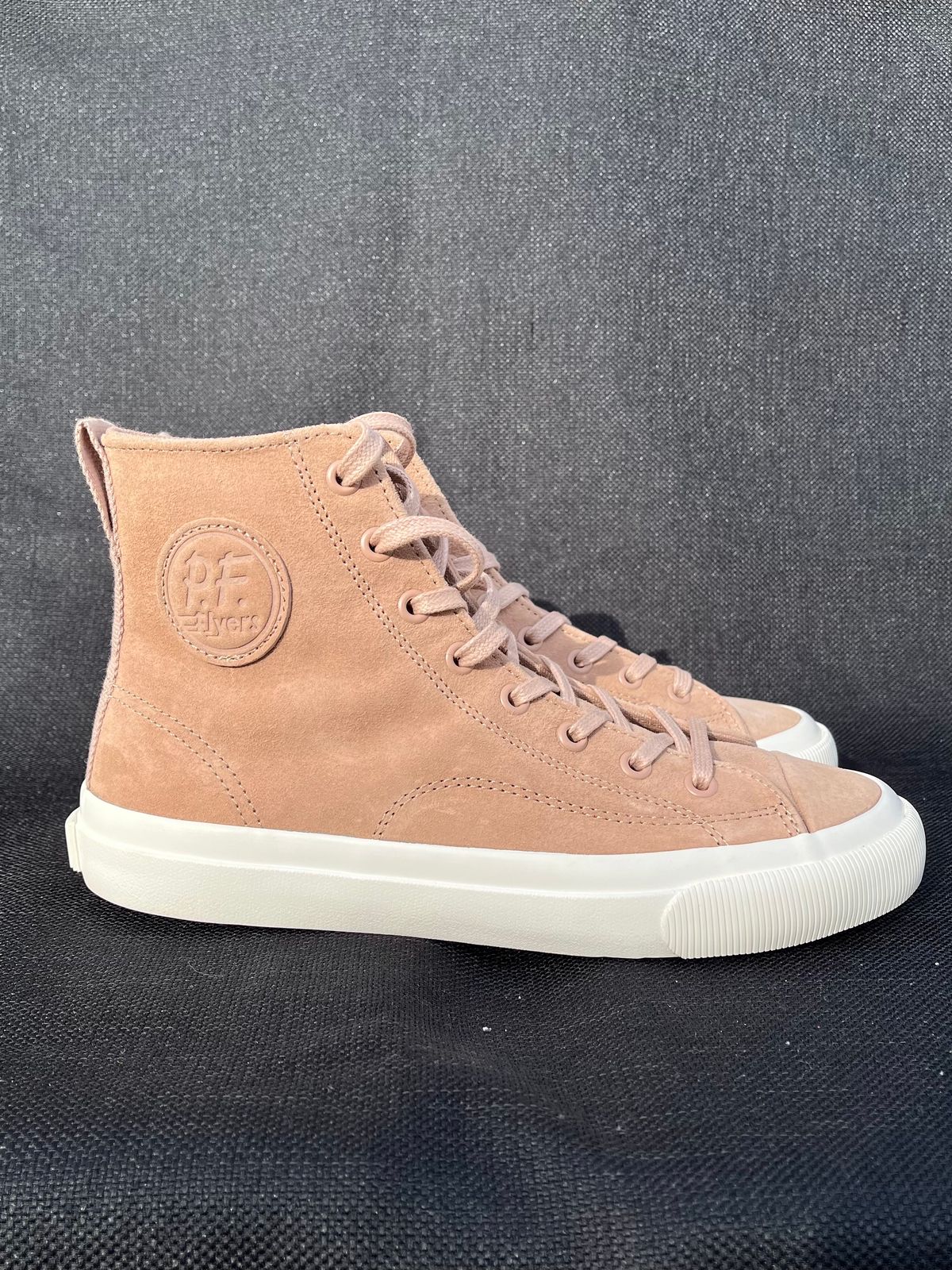 Photo by philbert on November 2, 2023 of the PF Flyers All American Hi Top in Blush Suede.