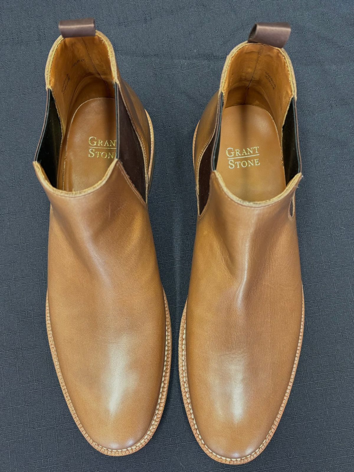 Photo by philbert on October 1, 2024 of the Grant Stone Chelsea Boot in Horween Dune Chromexcel.